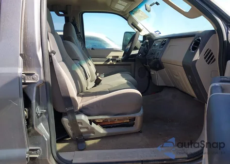 2009 Ford F-250 Fx4/King Ranch/Lariat/Xl/Xlt z USA, uszkodzony, nr VIN 1FTSW21539EB14474